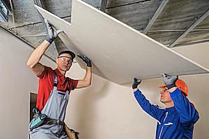 10 Étapes à suivre pour poser un plafond correctement à Bray-Dunes